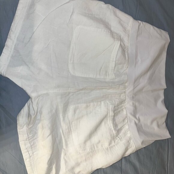 Old Navy High Waist White Shorts - Picture 4 of 4